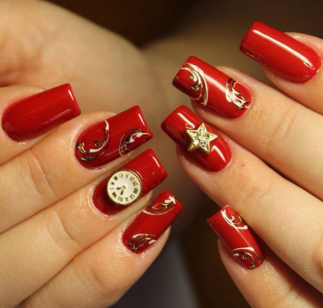 Красный цвет маникюра, мода красных ногтей, модные тенденции зимы и весны