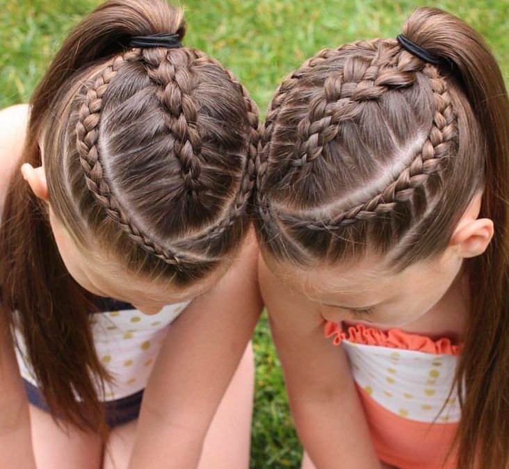 Прически девочкам 9-10 лет, шикарные плетеные косы 2022