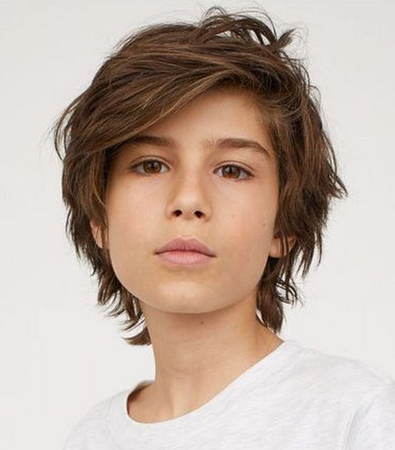 Стрижка мальчику 8 лет 2022, стильные прически волос, современные с челкой, рисунки
